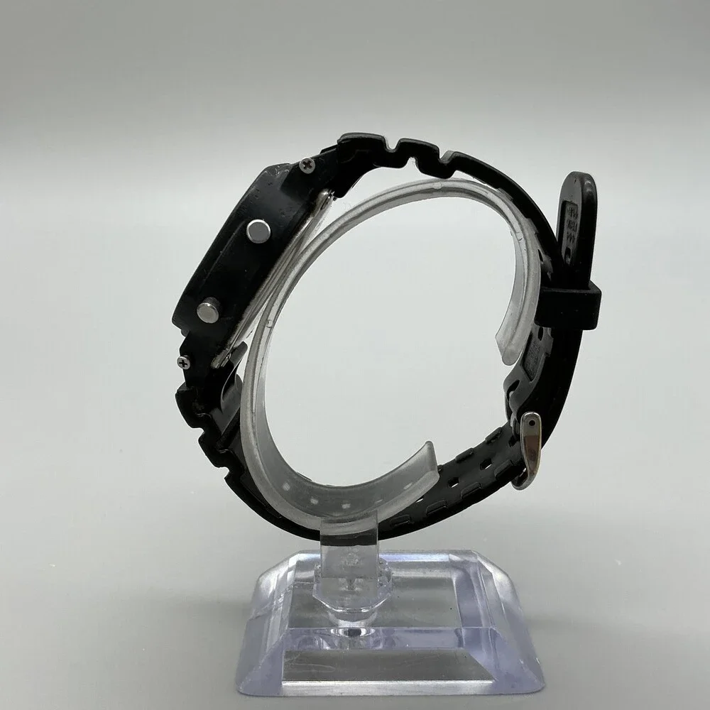 Casio G-Shock DW-5600E Mens Watch 39mm Digital Black Broke Backlight New Battery